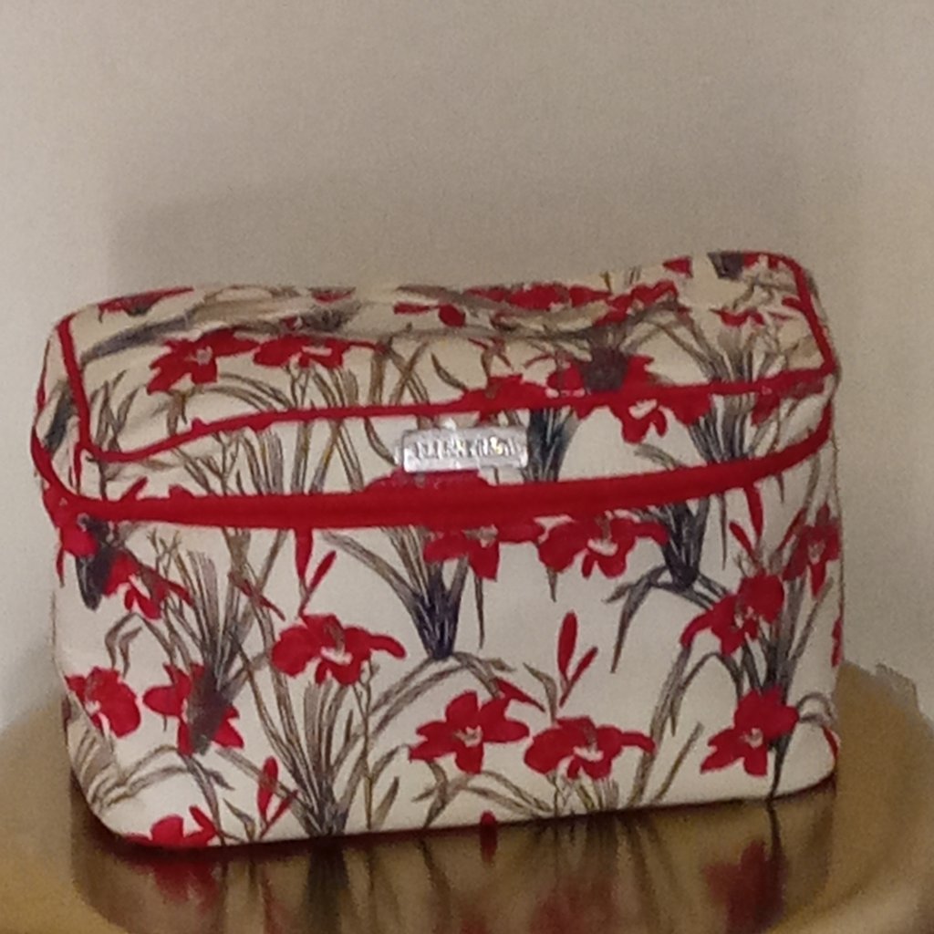 Ellen Tracy Red/Black/Cream Floral Design Bag